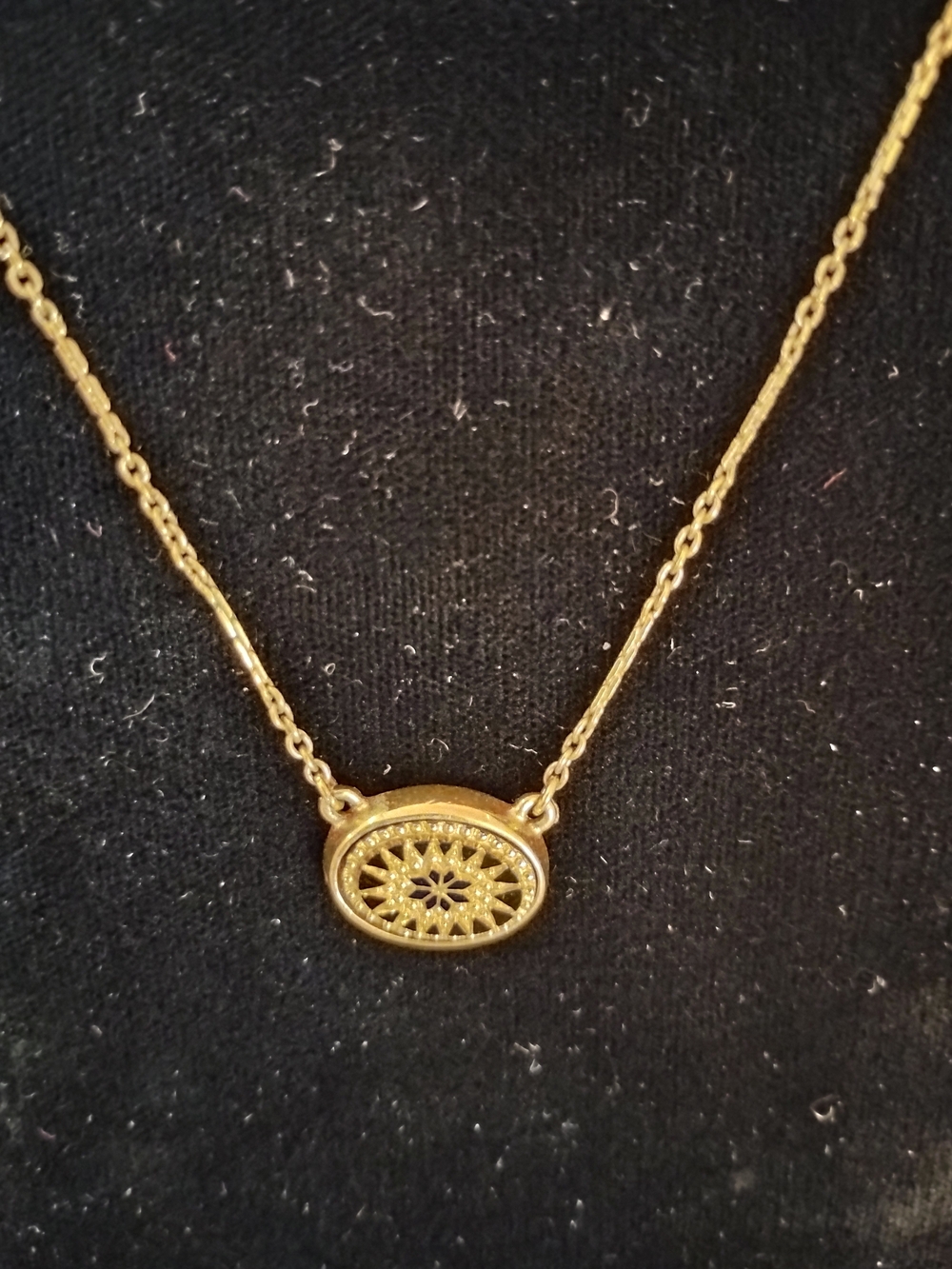 Delicate Gold Oval Filigree Necklace - Women Jewelry